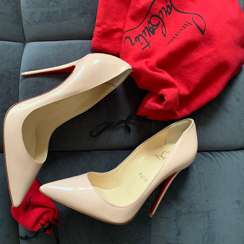*Christian Louboutin So Kate Pump* - Picture 4 of 8